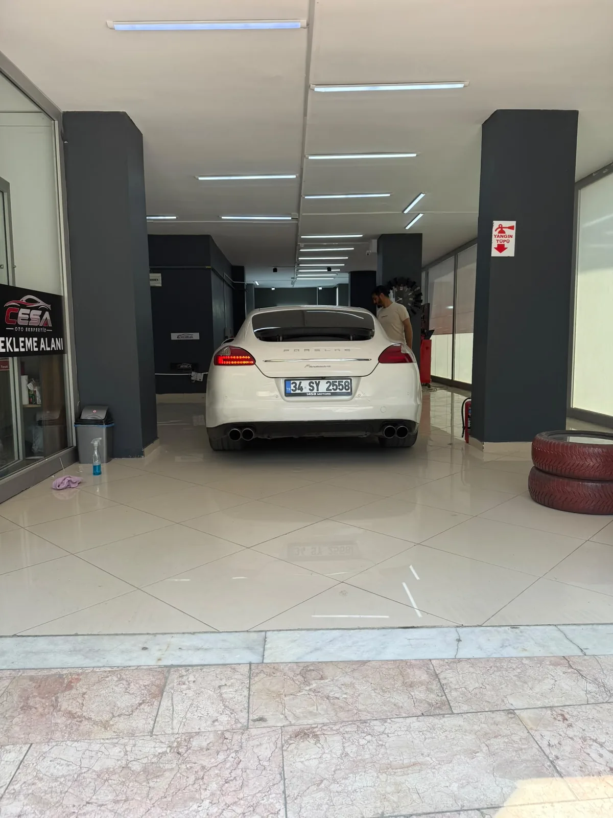 Porsche ekspertiz alanı